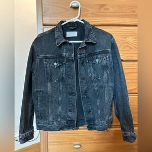 Everlane Women’s Black Denim Jacket